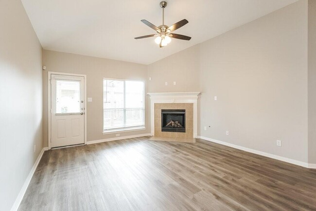 Building Photo - 25139 Hazel Ranch Dr