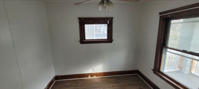 Foto del edificio - 10801 Sandusky Ave