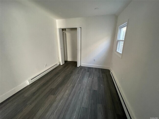 Building Photo - 312-316 Beach 101st St
