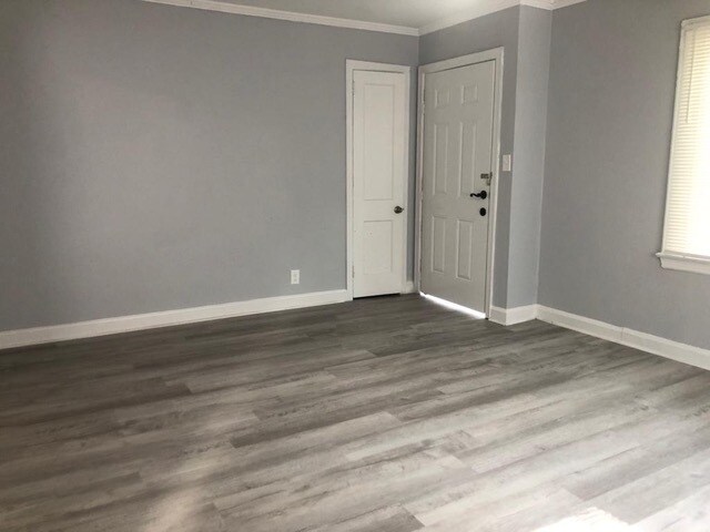 Building Photo - 109 Realty St
