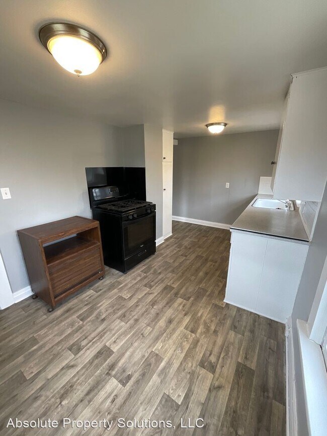 Building Photo - 1 br, 1 bath House - 1501 W Webster St