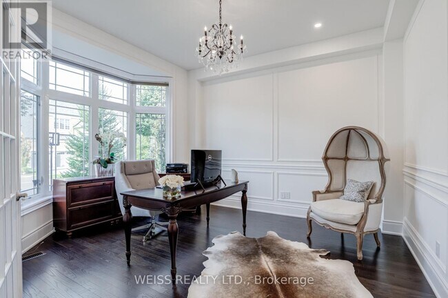 Photo du bâtiment - 43 Chesney Cres