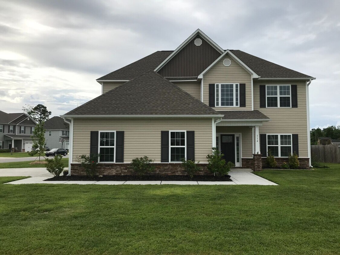 Foto principal - Regal Home on Regatta Way!