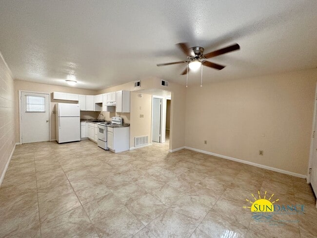 Building Photo - 210 Dates Ave NW