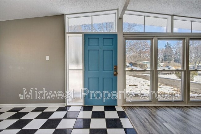 Building Photo - 175 Taney Dr