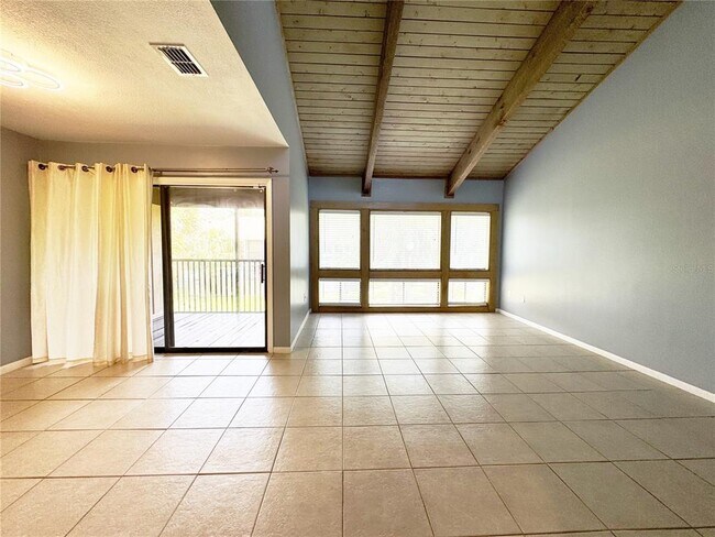 Foto del edificio - 6094 Peregrine Ave