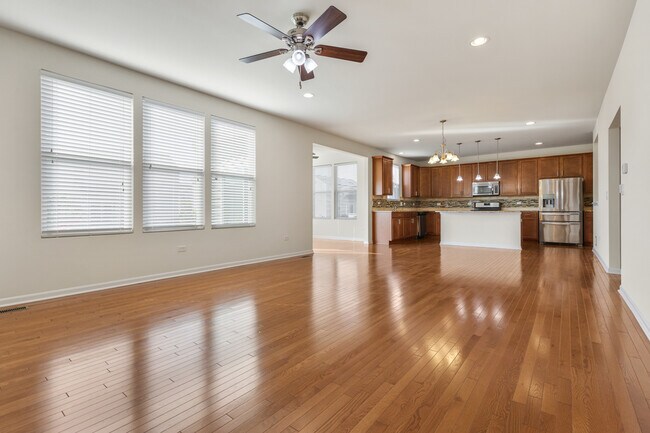 Foto del edificio - 3451 Birch Ln