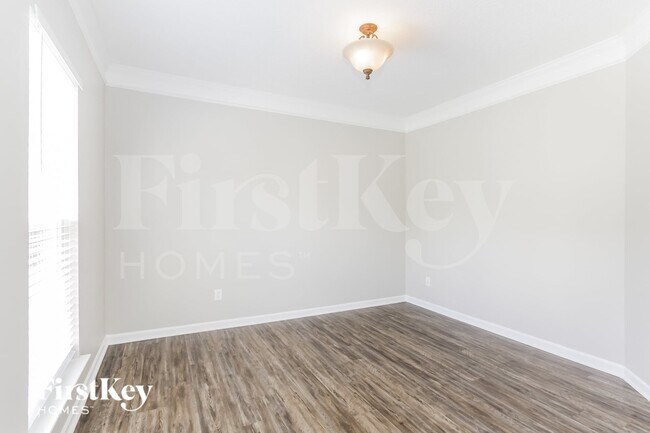 Building Photo - 14016 Millers Creek Ln