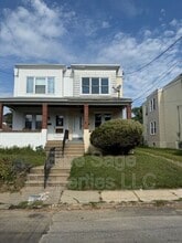 Building Photo - 906 Coates St