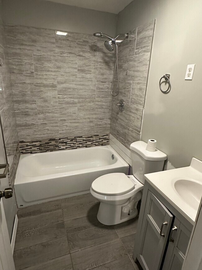 Foto del edificio - 4622 Suffolk Ave