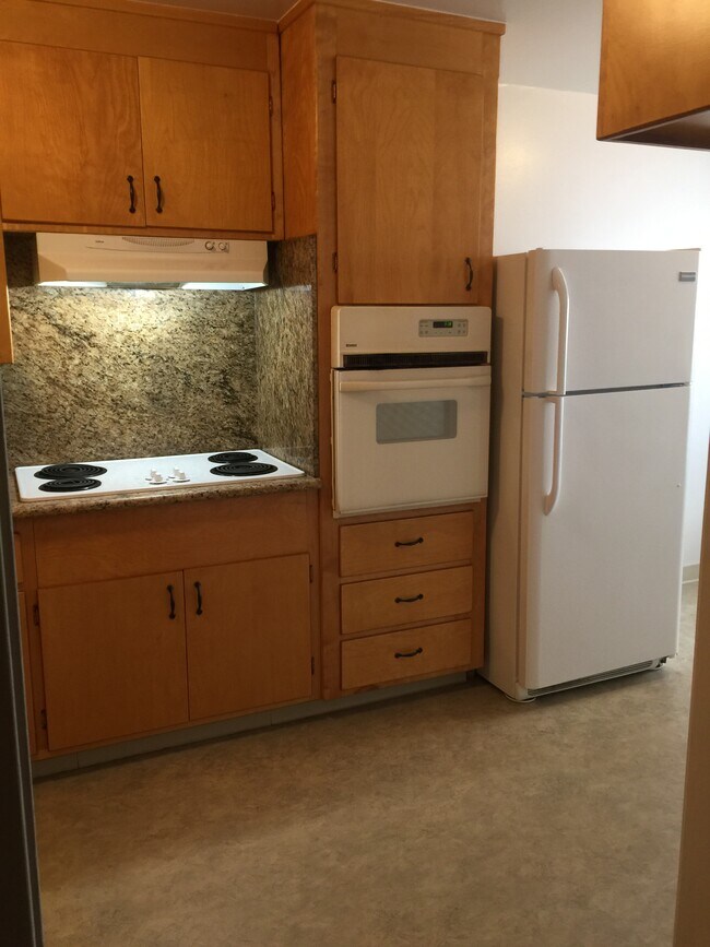 Kitchen - 1301 45th Ave