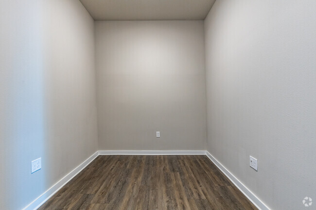 1HAB, 1BA - 840 ft² - ShoreView Waterfront Apartments