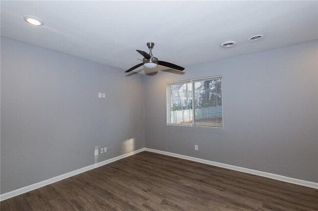 Building Photo - 1277 Goodwin Rd NE