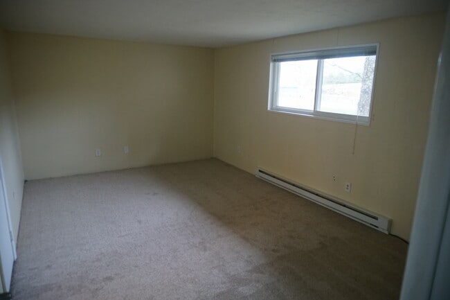 Living Rm - 7 Tideview Path