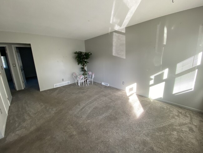 Foto del edificio - 3312 SE 5th St