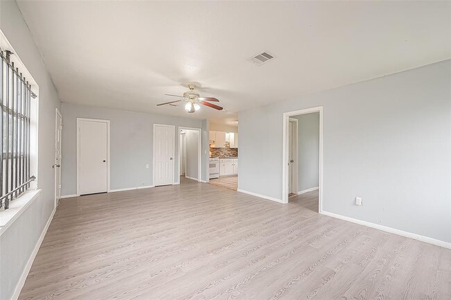 Building Photo - 9302 Fairland Dr