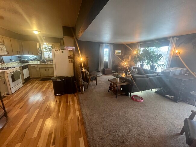 Foto del edificio - 12109 W Bluemound Rd