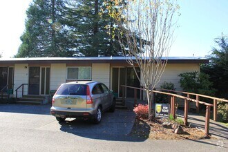 Building Photo - 2645 N 16th Ct