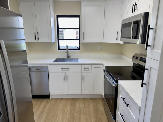 Foto del edificio - 19360 SW 103rd Ct
