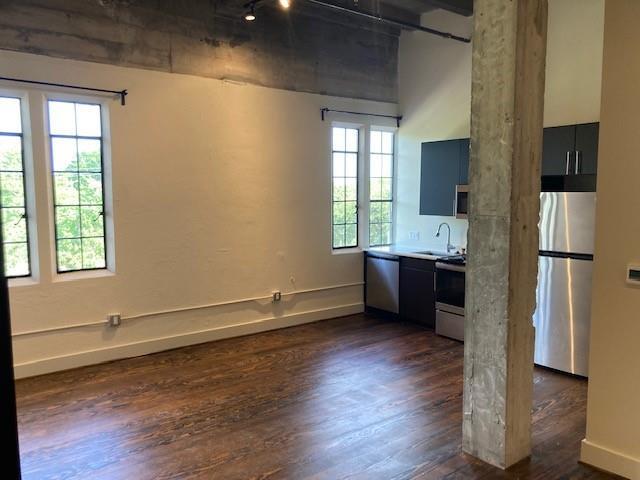 Foto del edificio - 4411 Dallas St