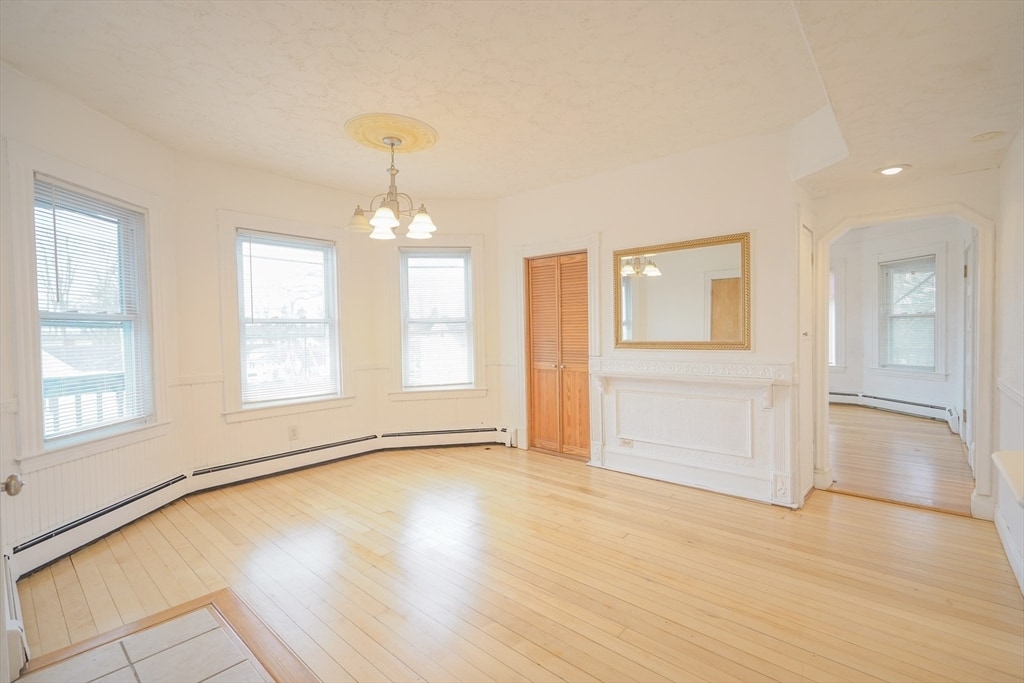 28 Longwood Ave Unit 3, Brockton, MA 02301 Room for Rent in Brockton