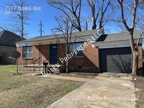 Building Photo - 2317 Doris Ave