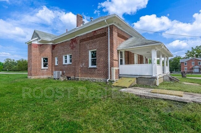 Foto del edificio - 2445 Infirmary Rd