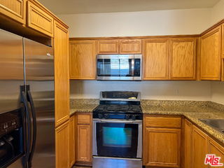 Foto del edificio - 1040 Glendon Ave