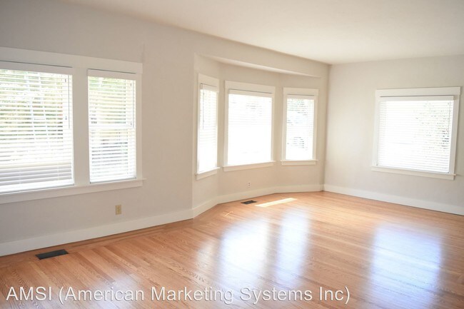 Building Photo - 3 br, 2 bath House - 68 Ramona Ave