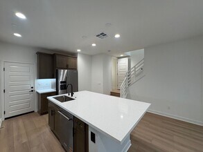 Building Photo - 511 Spindle Wy