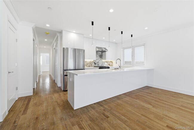 Foto del edificio - 550 E Harrison St