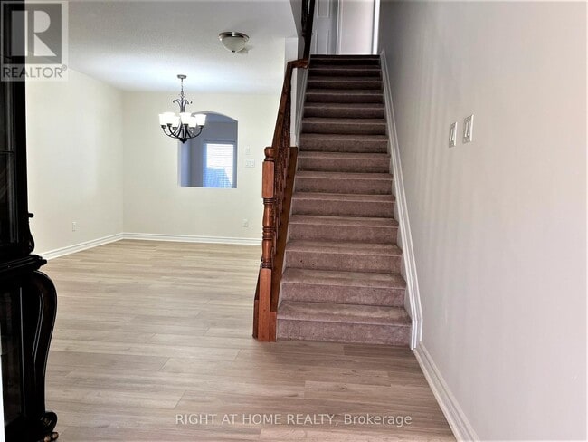 Building Photo - 105 Tacom Cir