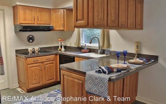Building Photo - 3 br, 2.5 bath House - 3320 Kensington Street