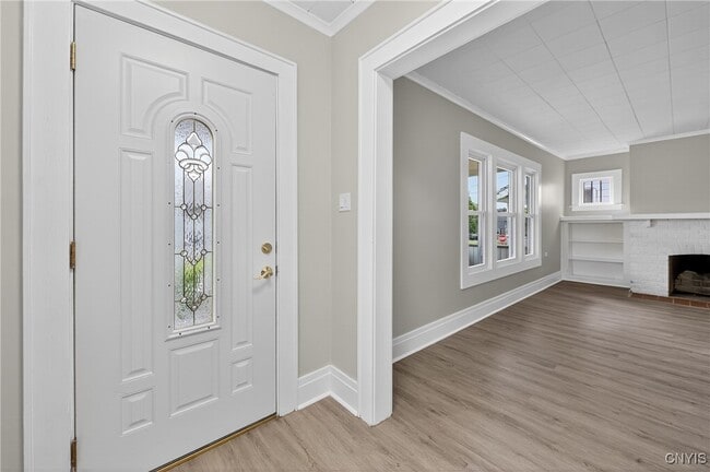 Foto del edificio - 111 Maplehurst Ave