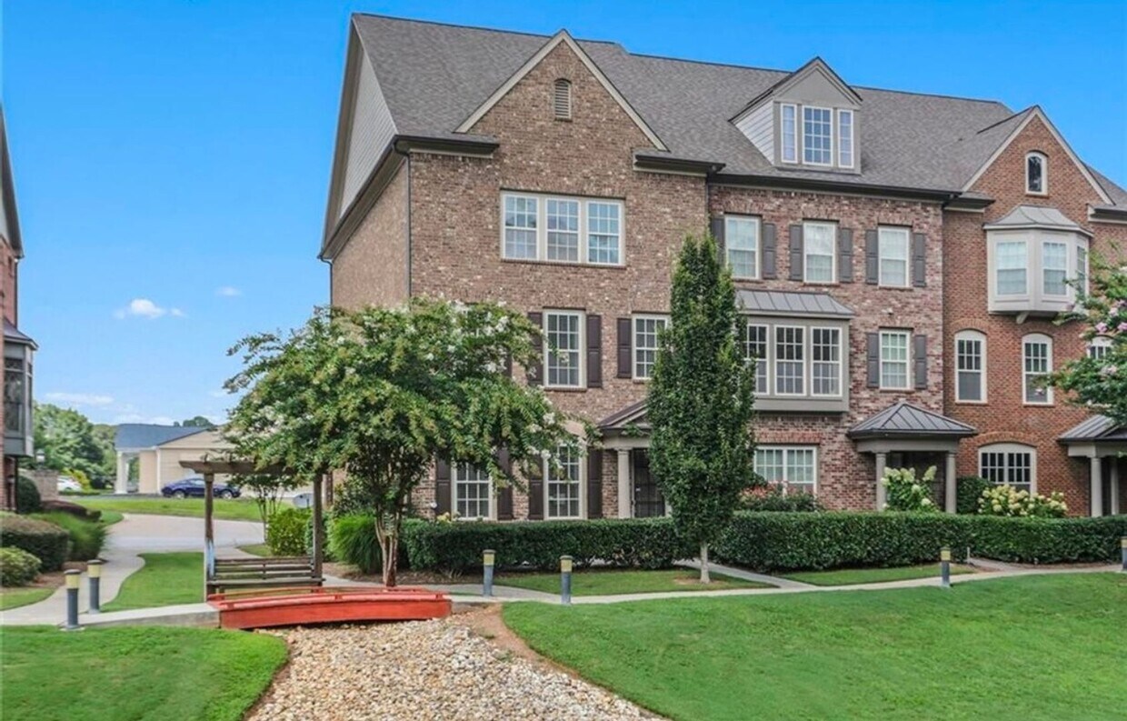 Primary Photo - Welcome to your dream rental home! Stunnin...