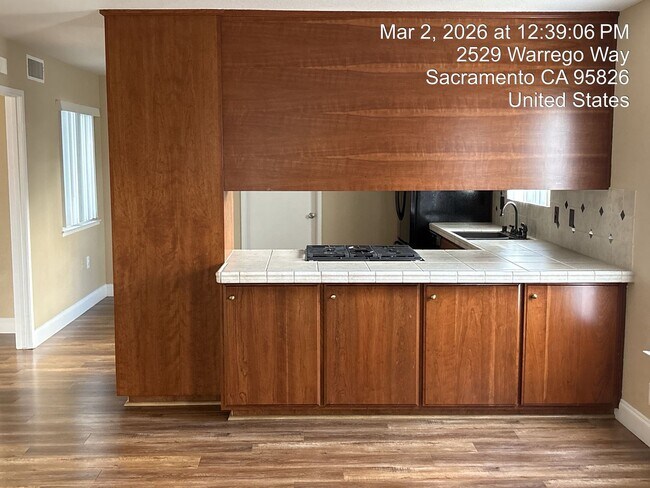 Building Photo - Beautiful 4 bedroom home