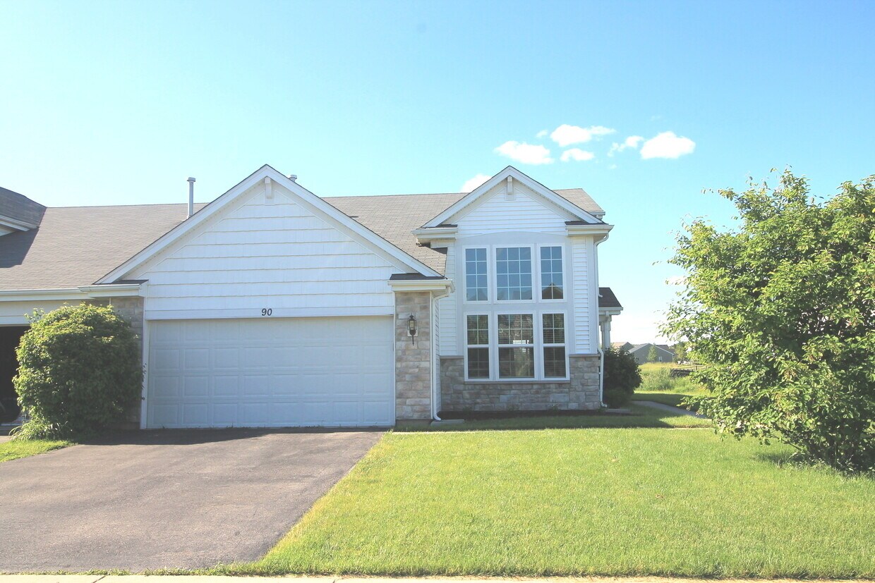 90 Boathouse Rd, Pingree Grove, IL 60140 Townhome Rentals in Pingree