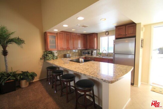 Foto del edificio - 40420 Bay Hill Way