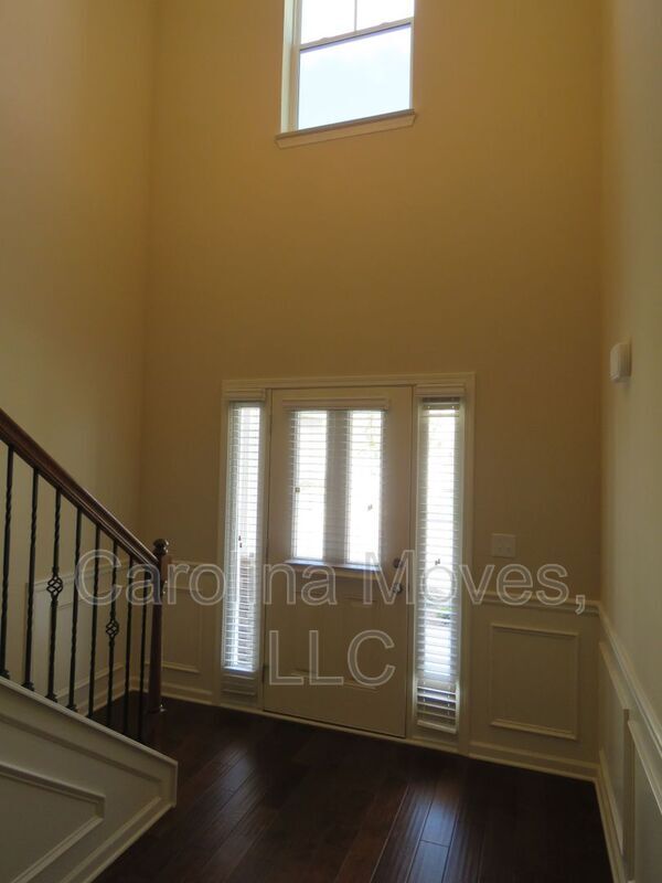 Foto del edificio - 163 Heatherwood Ln