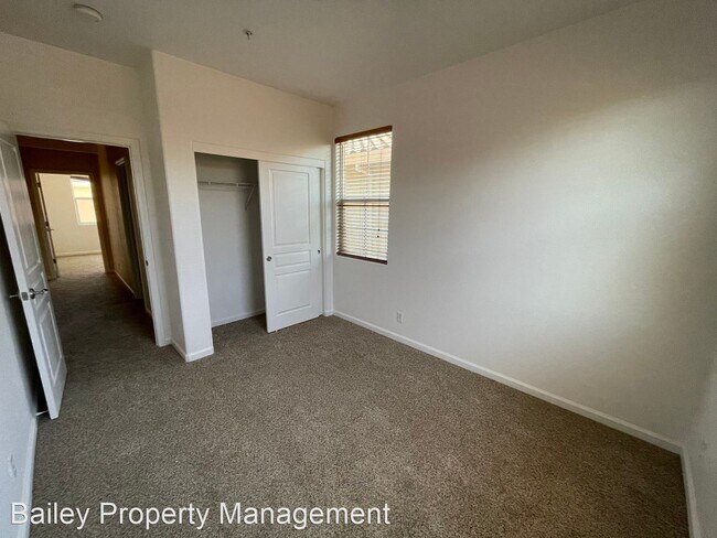 Foto del edificio - 5 br, 3 bath House - 525 Cirvelo Street