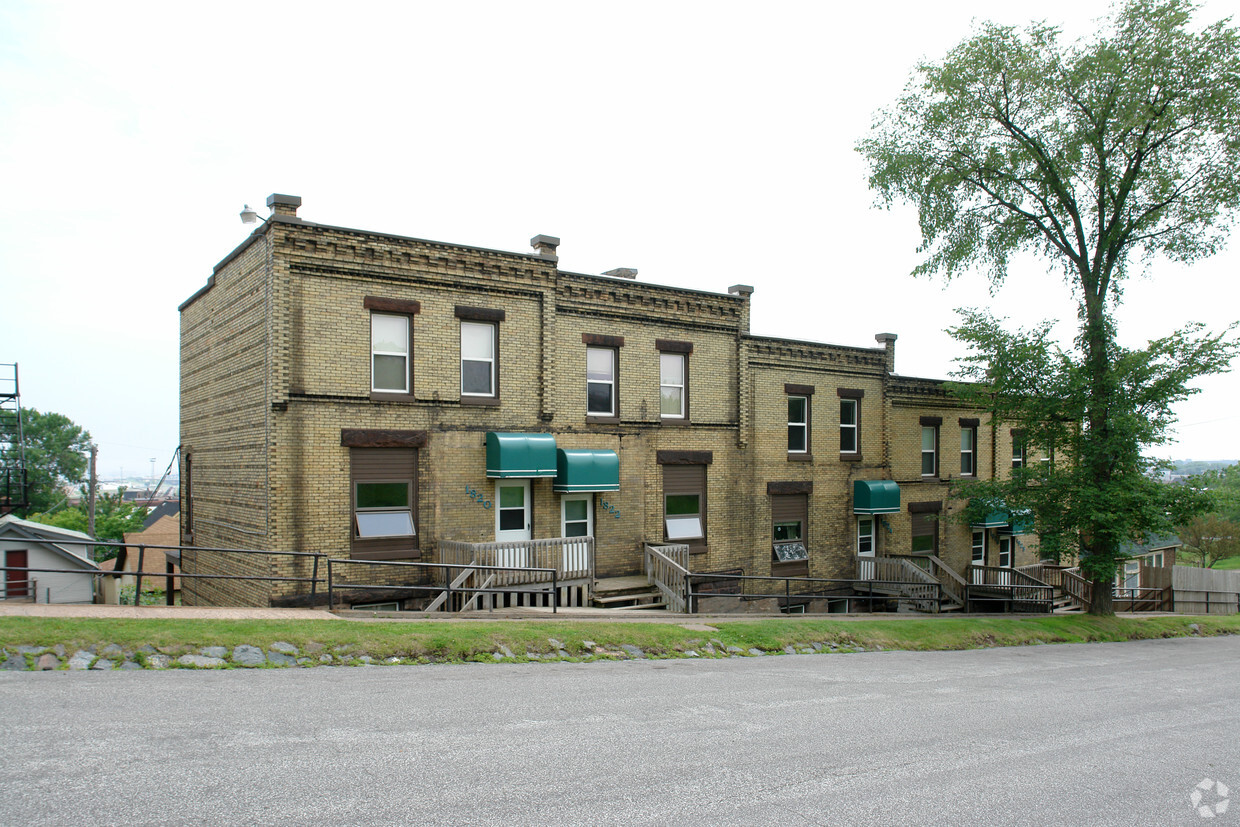 Primary Photo - 1820 - 1828 W 2nd Street