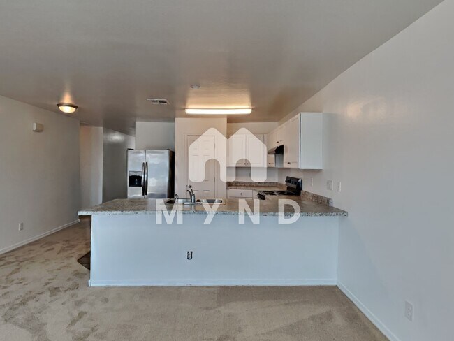 Building Photo - 953 W Kachina Dr