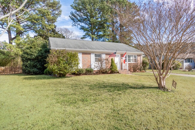 Building Photo - 516 Canterbury Rd