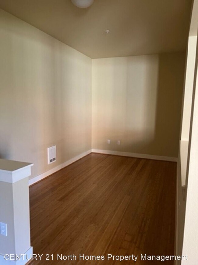 Building Photo - 2 br, 2 bath House - 15700 116th Ave NE #312
