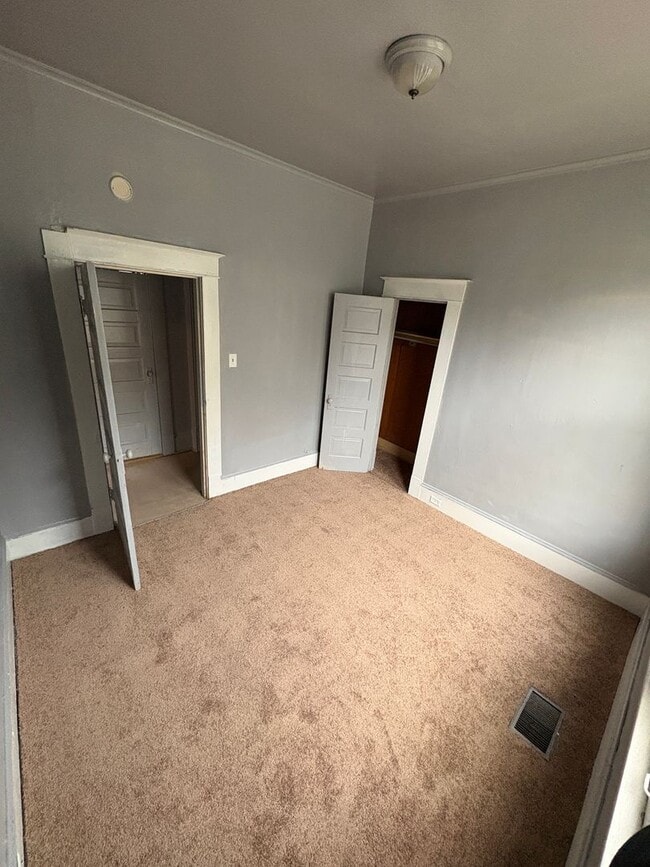 Foto del edificio - Prospect Duplex