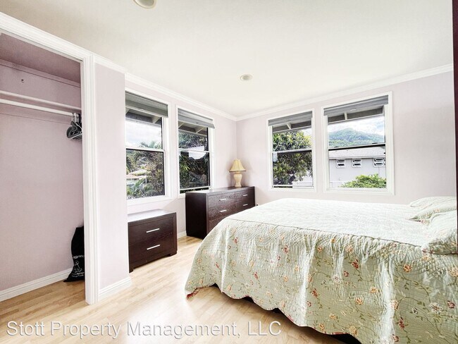 Building Photo - Studio, 1 bath House - 44-221 A Mikiola Drive