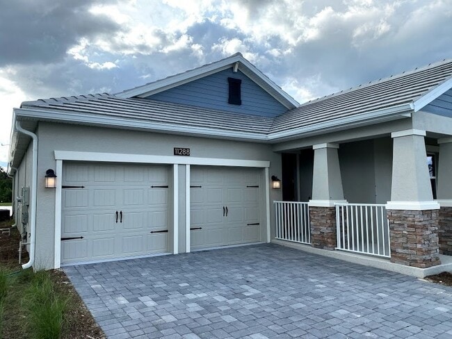 Building Photo - 11440 Satire St