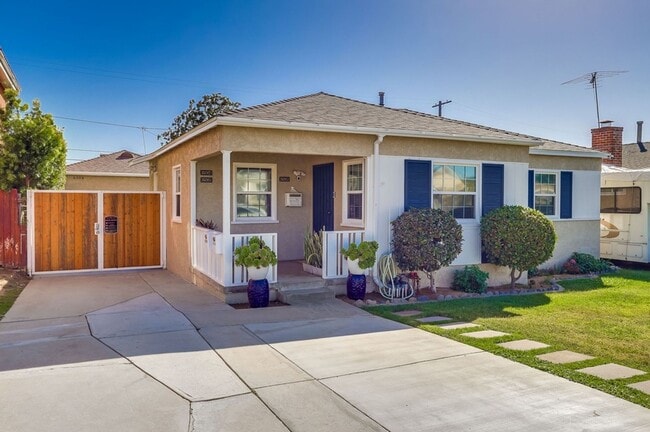 Building Photo - 6504 W 84th Pl