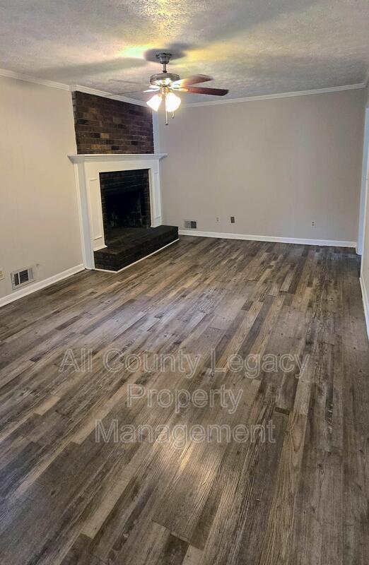 Photo - 505 Yargo Ln House