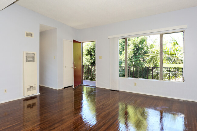 Building Photo - 4316 Edenhurst Ave